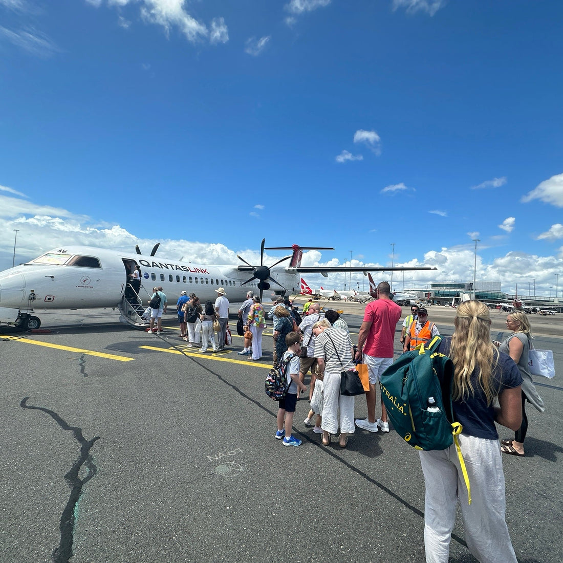 Brisbane → Bundaberg: 59 Minutes, a Snack and Some Seriously Efficient Flight Attendants